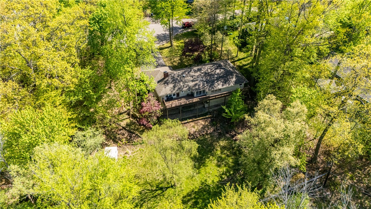 790 Oakridge Drive, Irondequoit, New York image 41