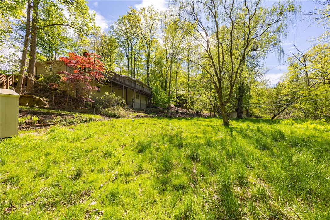 790 Oakridge Drive, Irondequoit, New York image 37