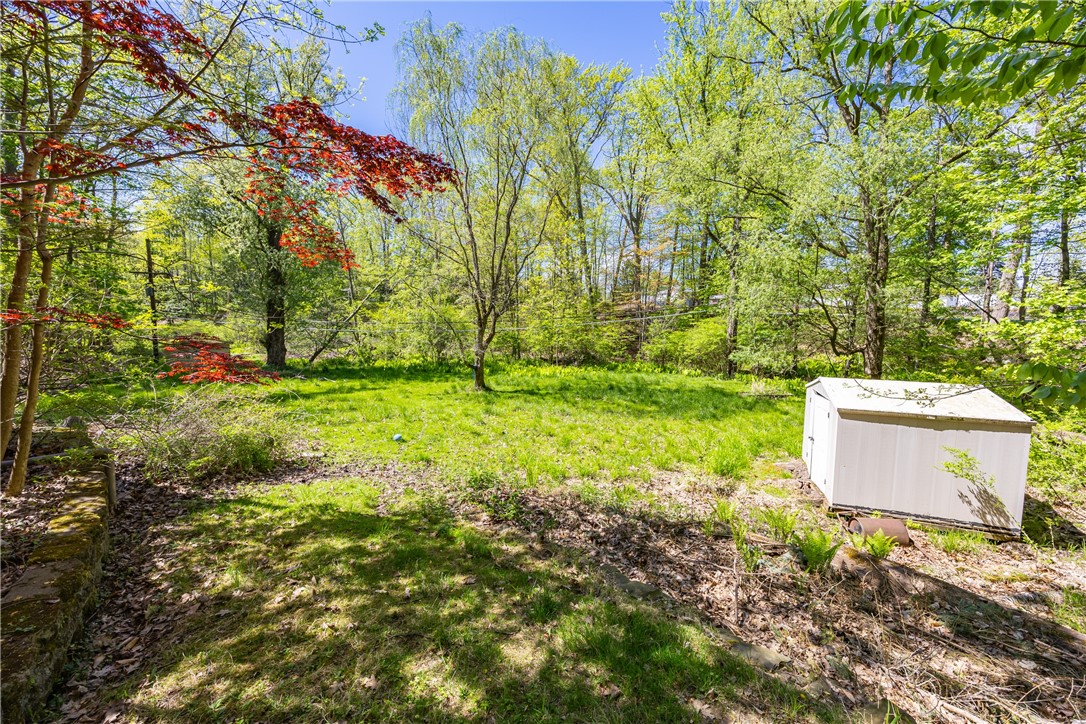 790 Oakridge Drive, Irondequoit, New York image 36