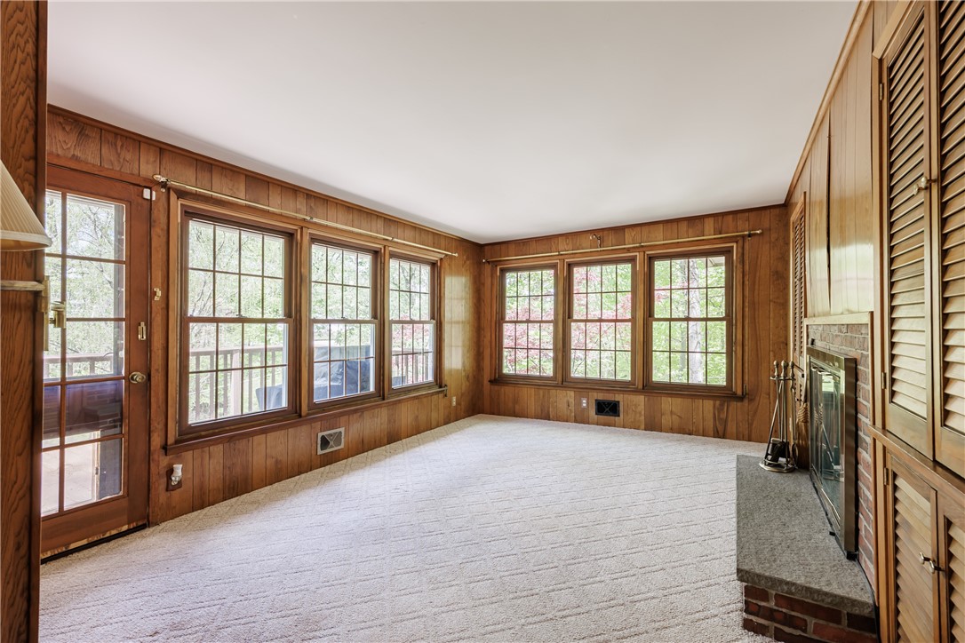 790 Oakridge Drive, Irondequoit, New York image 13