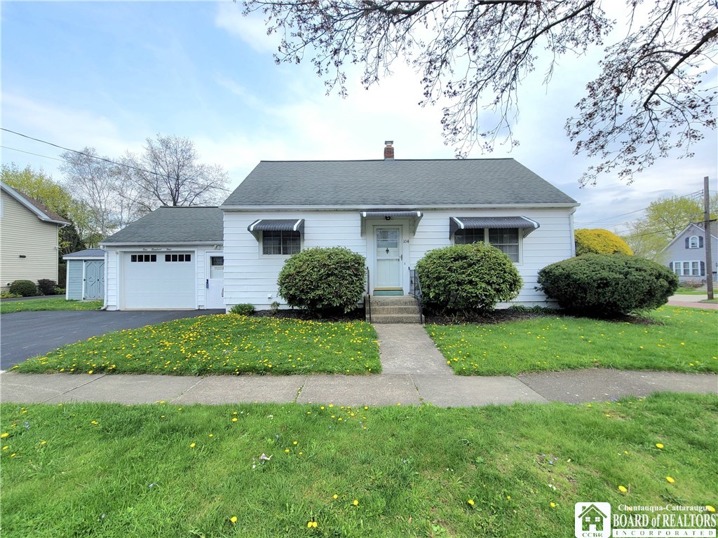 104 Superior Street, Jamestown, New York image 1