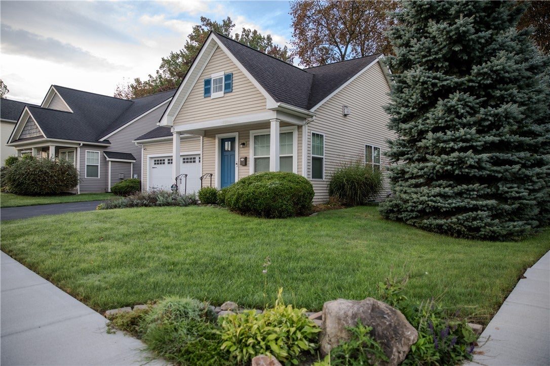 3 Brookscrest Way