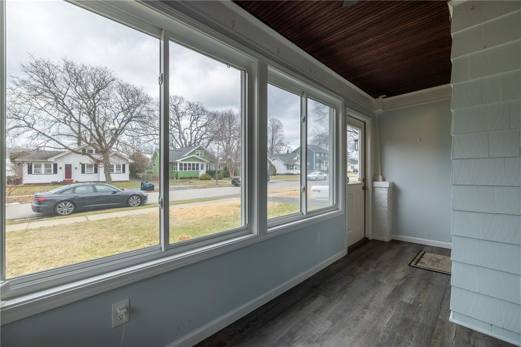 Photo of 85 Hartsdale Road, Irondequoit, NY 14622 (MLS # R1667072)