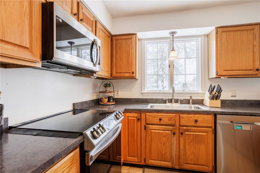 54 Scotch Pine Drive, Greece, New York image 14