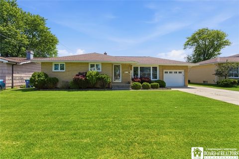 Photo of 133 Delta Road, Amherst, NY 14226 (MLS # R1685276)