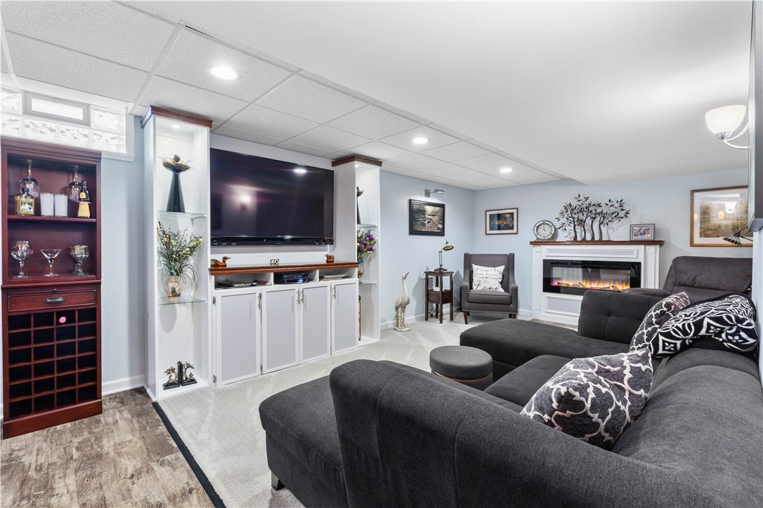 1611 Loughrea Terrace, Webster, New York image 35