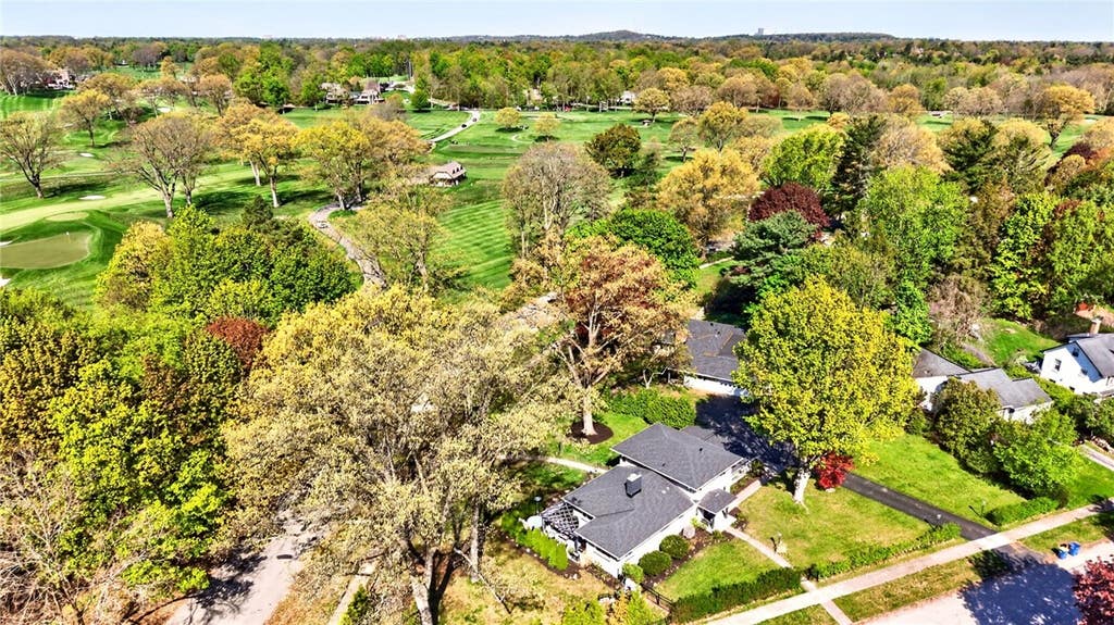 Photo of 330 Kilbourn Road, Pittsford, NY 14618 (MLS # R1701252)