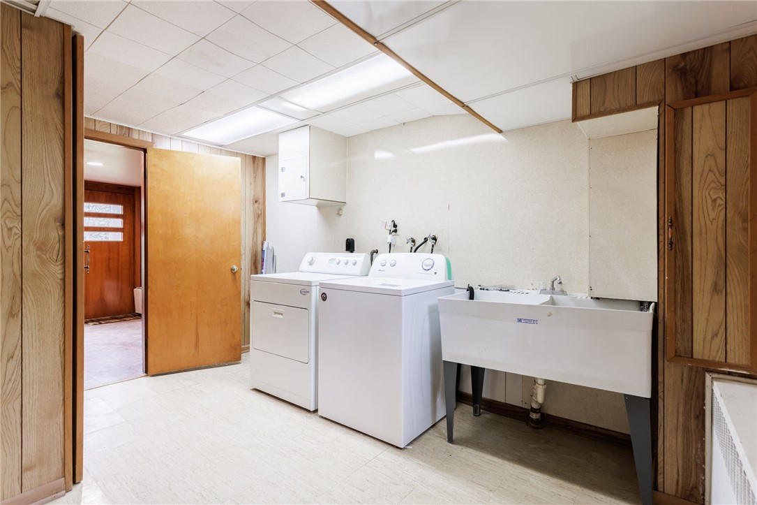 111 Brooklea Drive, Gates, New York image 31
