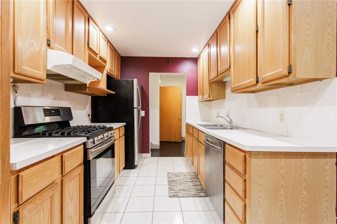 111 Brooklea Drive, Gates, New York image 16
