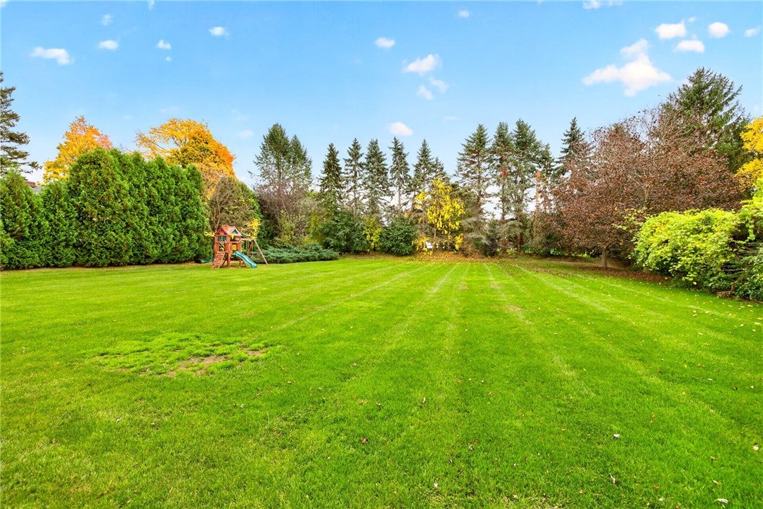 101 Caversham Woods