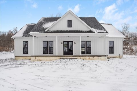 Homes For Sale - 6125 East Lake Road<br/> Conesus, NY 14435