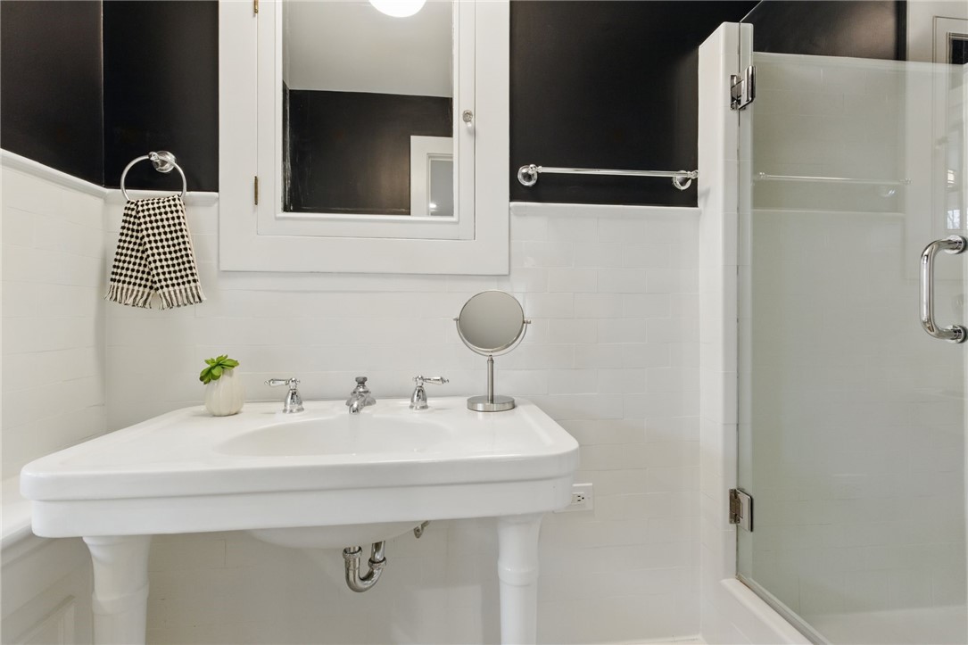 141 Grosvenor Road, Brighton, New York image 34