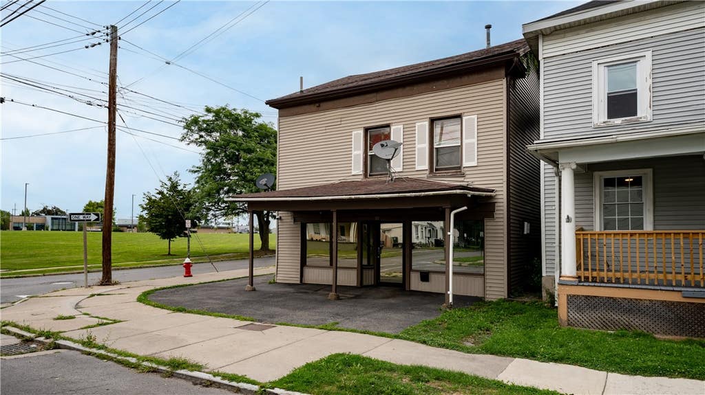 Photo of 111 Pulteney Street, Geneva City, NY 14456 (MLS # R1707883)