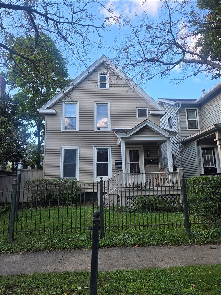 Photo of 21 Gardiner Park - LOWER PARK #lower, Rochester, NY 14607 (MLS # R1714173)