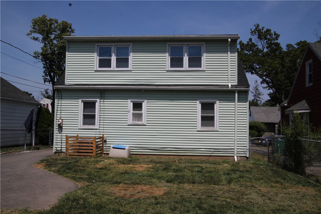 271 Leonard Road