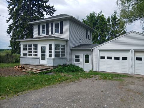 Photo of 3142 Algerine Street, Hopewell, NY 14561 (MLS # R1684244)