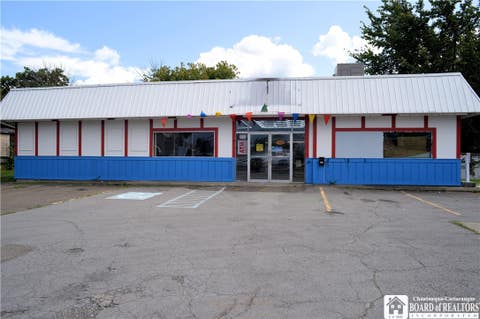 Photo for 253 Lake Shore Drive E