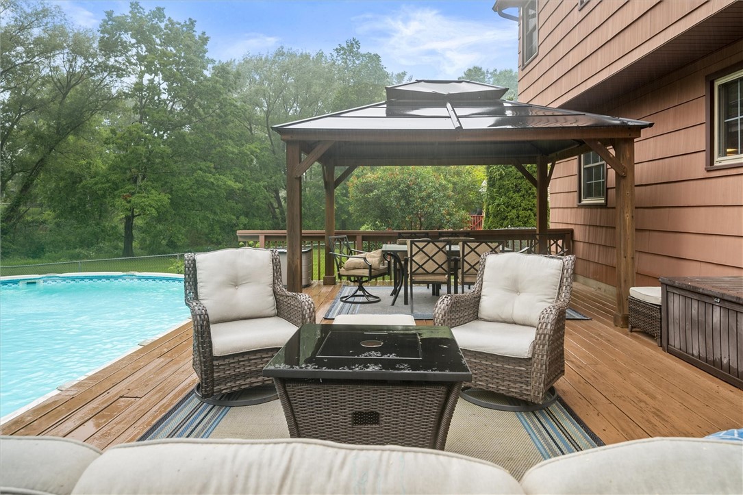 318 Applewood Drive