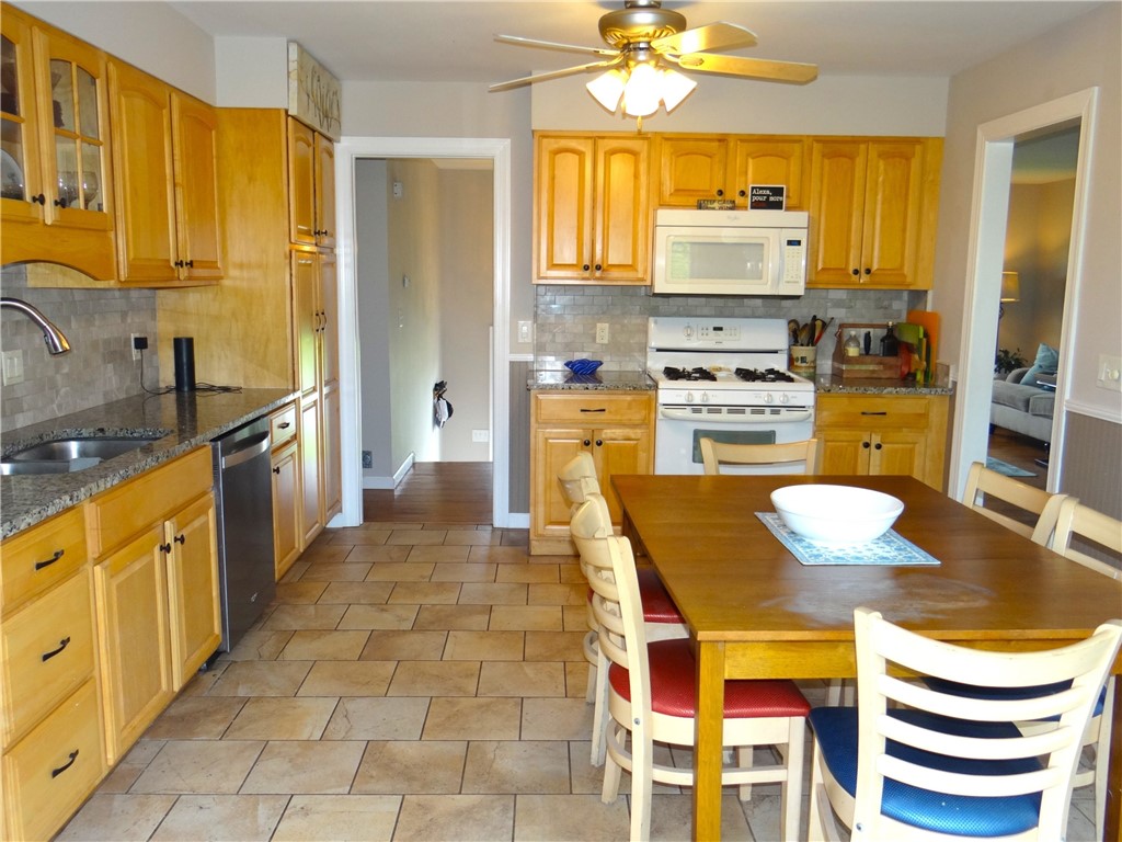 129 Daffodil Drive, Horseheads, New York image 11