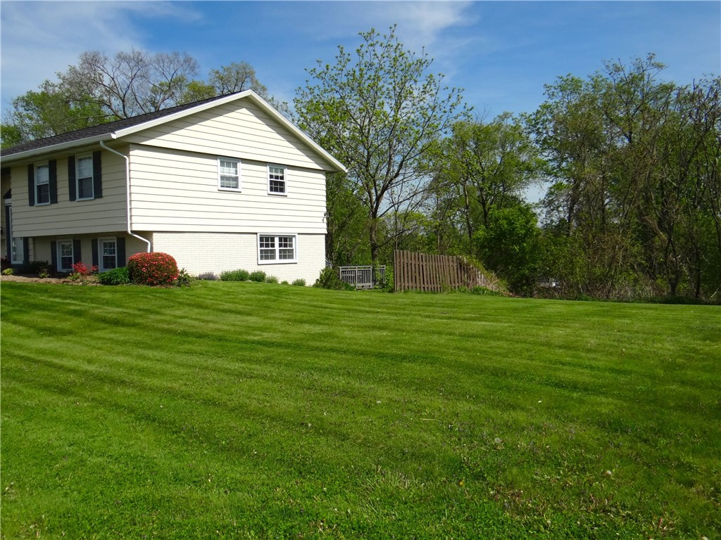 129 Daffodil Drive, Horseheads, New York image 2
