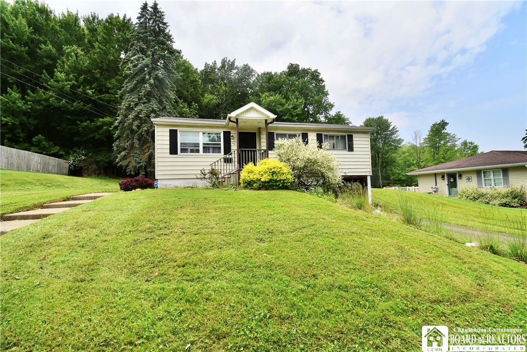 46 Pardee Avenue, Jamestown, New York image 2