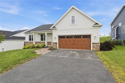 Photo for 8 Black Wood Circle