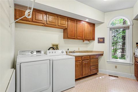Tiny photo for 19 Sylvan Glen GLN, Perinton, NY 14450 (MLS # R1684577)