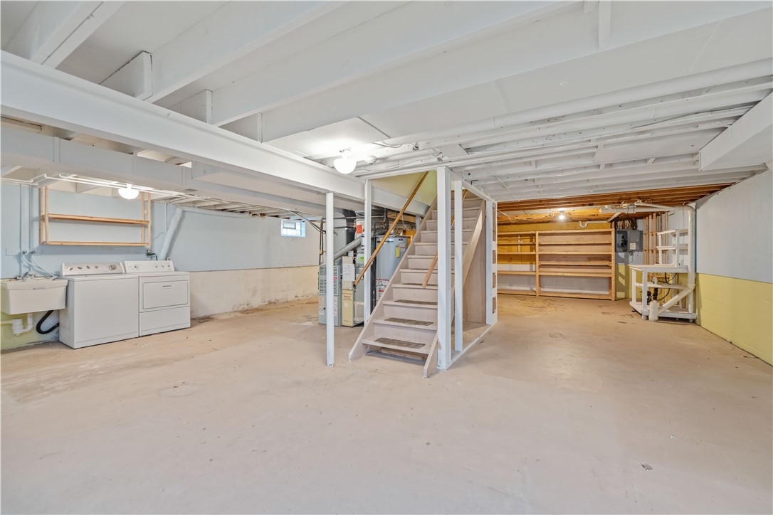 33 Wayne Drive, Greece, New York image 24