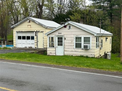 3565 N Creek Road Palmyra NY 14522
