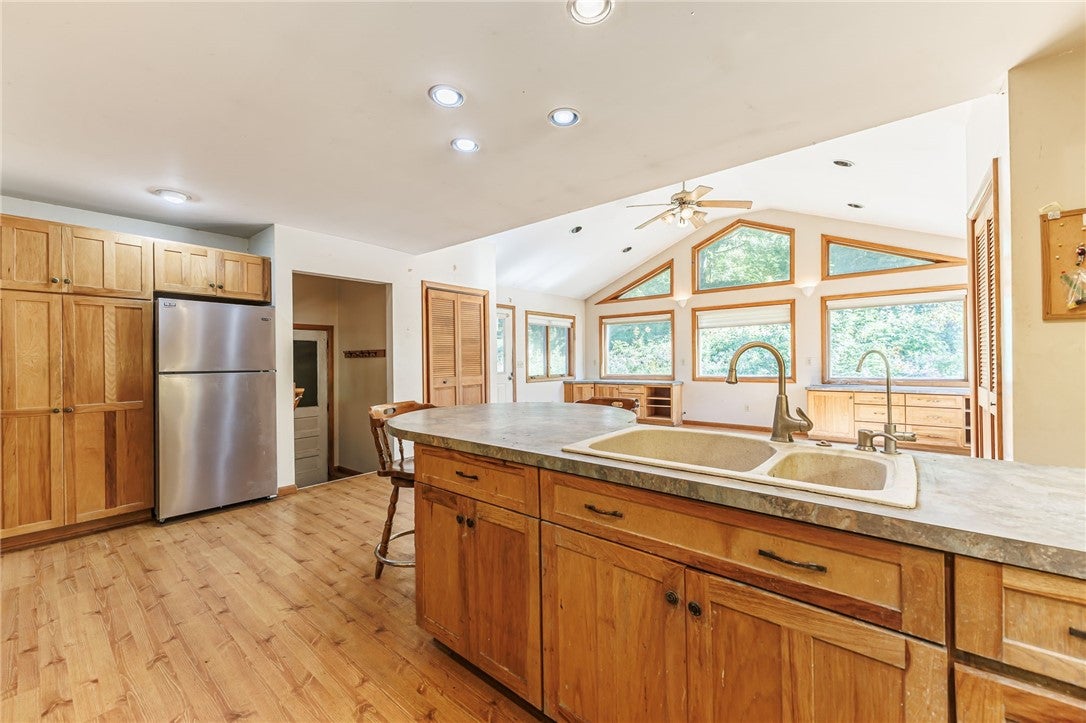 2114 Parker Rd