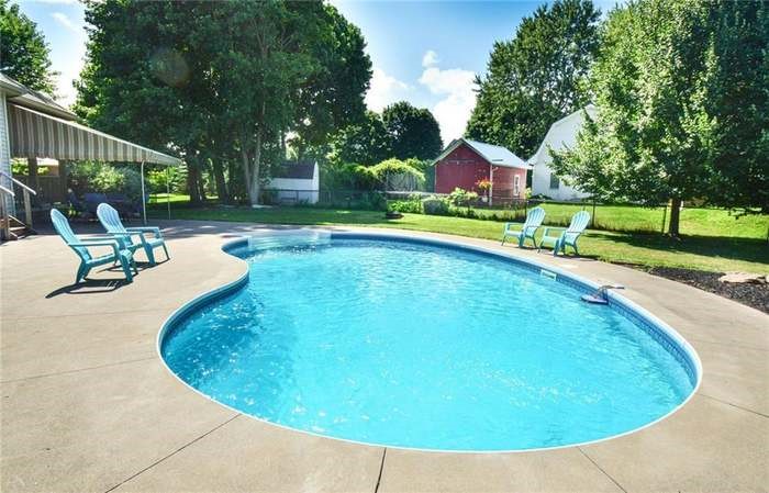 1609 Loughrea Terrace