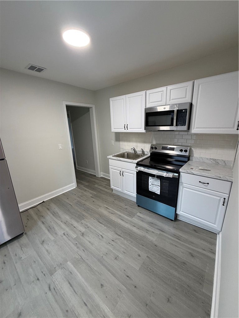 306 Fulton Street A