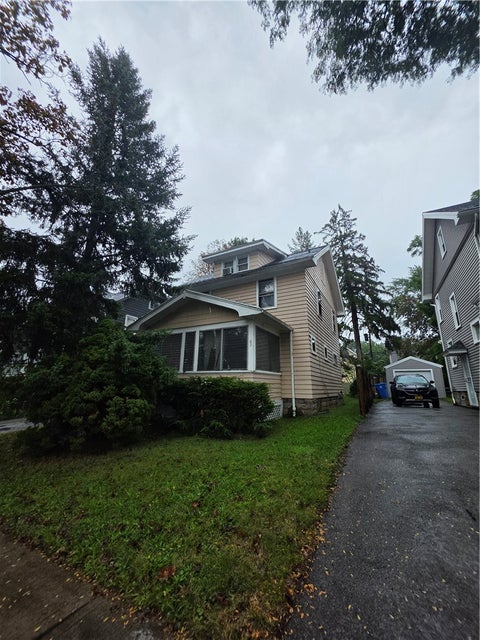 Photo of 65 Devonshire Court, Rochester, NY 14619 (MLS # R1717059)