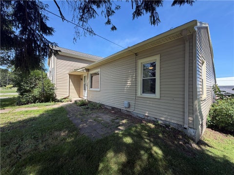Apartment For Rent - 1846 Ridge Road<br/> Monroe County, Webster, NY 14580