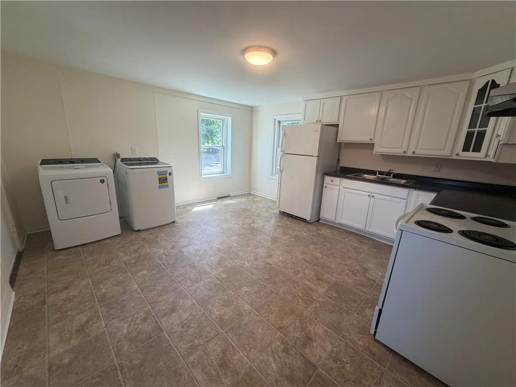 Photo of 1846 Ridge Road, Webster, NY 14580 (MLS # R1697291)