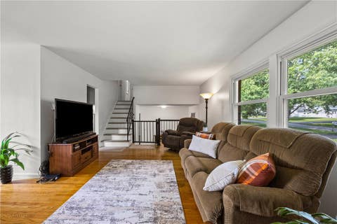 Tiny photo for 5 Omega Drive, Chili, NY 14624 (MLS # R1701846)