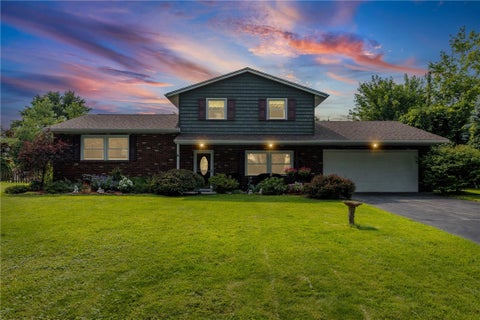Tiny photo for 5 Omega Drive, Chili, NY 14624 (MLS # R1701846)