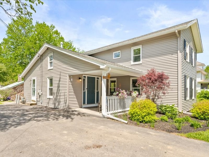 1363 Lake Road