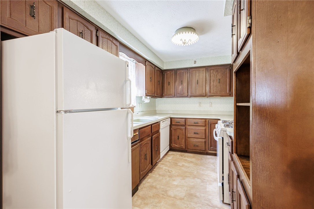 89 Chapel Street, Mount Morris, New York image 5