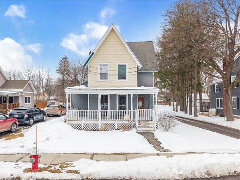 Homes For Sale - 110 Fair Street<br/> Schoharie, NY 12157