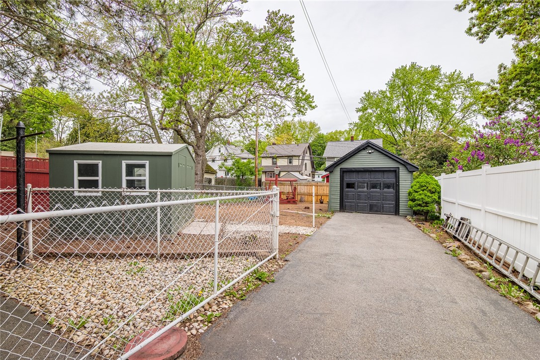 226 Culver Parkway, Irondequoit, New York image 40