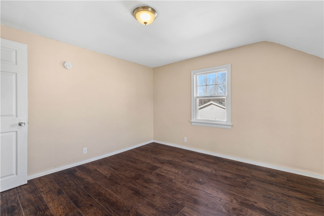 451 Hampton Boulevard, Greece, New York image 18