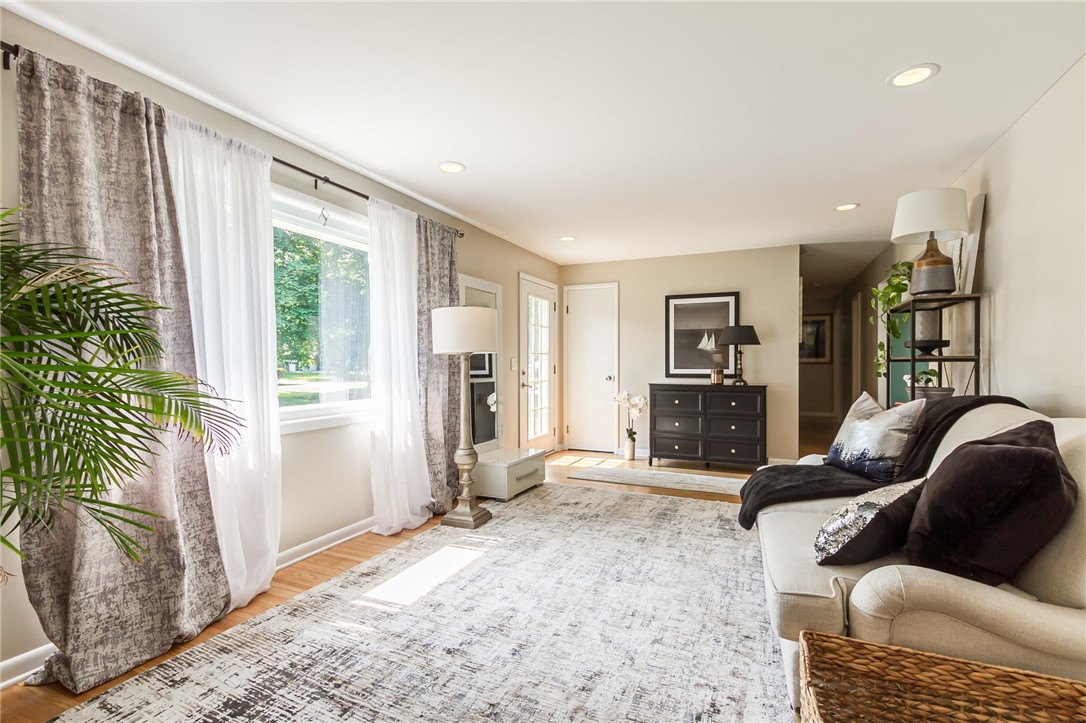 115 Bradford Road, Henrietta, New York image 10