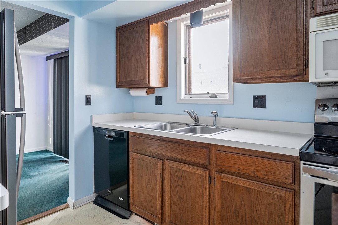19 Reynolds Road, Webster, New York image 7