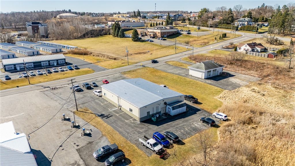 Photo of 636 W Washington Street, Geneva Town, NY 14456 (MLS # R1638213)