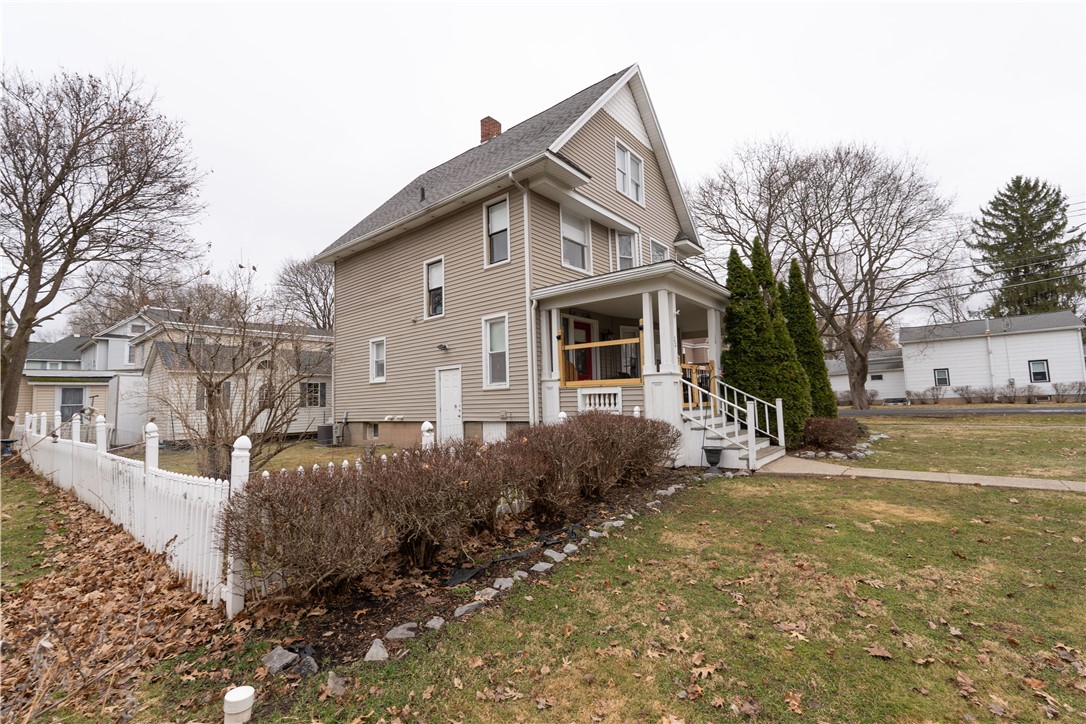 20 W Elisha Street, Waterloo, New York image 1