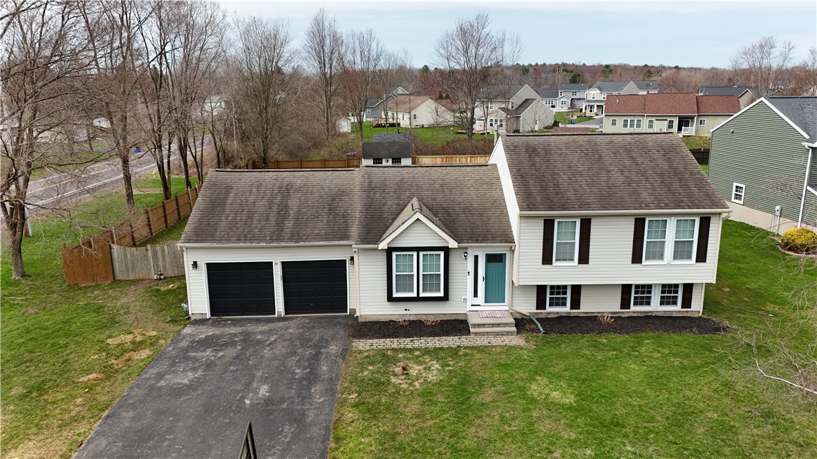 9477 Lismare Lane, Cicero, New York image 2