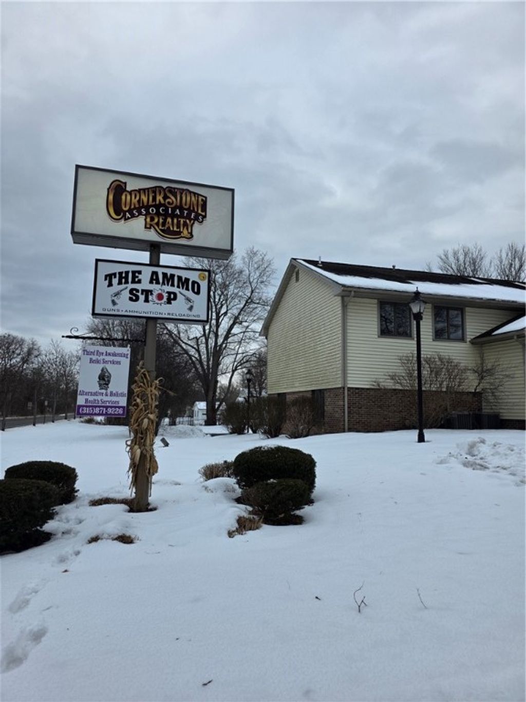 Photo of 644 East Main Street St, Palmyra, NY 14522 (MLS # R1657095)