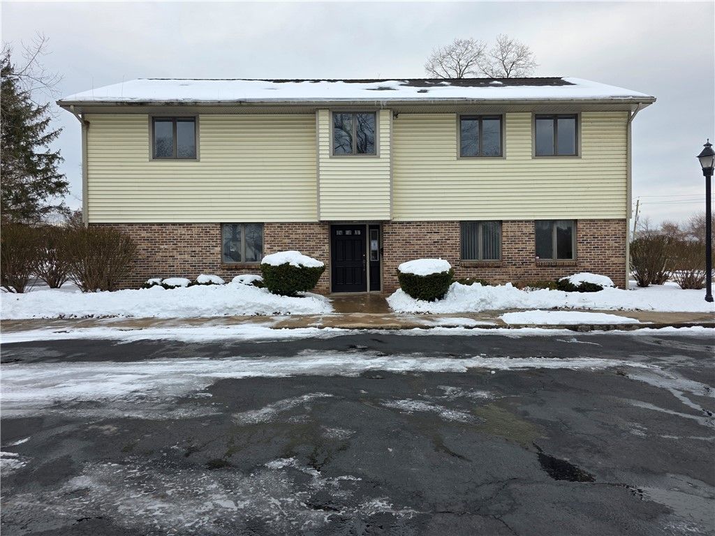 Photo of 644 East Main Street St, Palmyra, NY 14522 (MLS # R1657095)