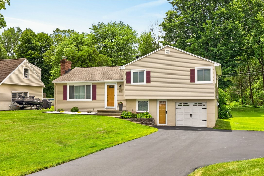 1219 Wall Road